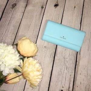 Kate Spade Large Wallet - 3/10 accessories